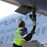 Заправка самолета перед взлетом