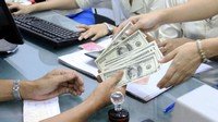 Где менять деньги при поездке в другую страну